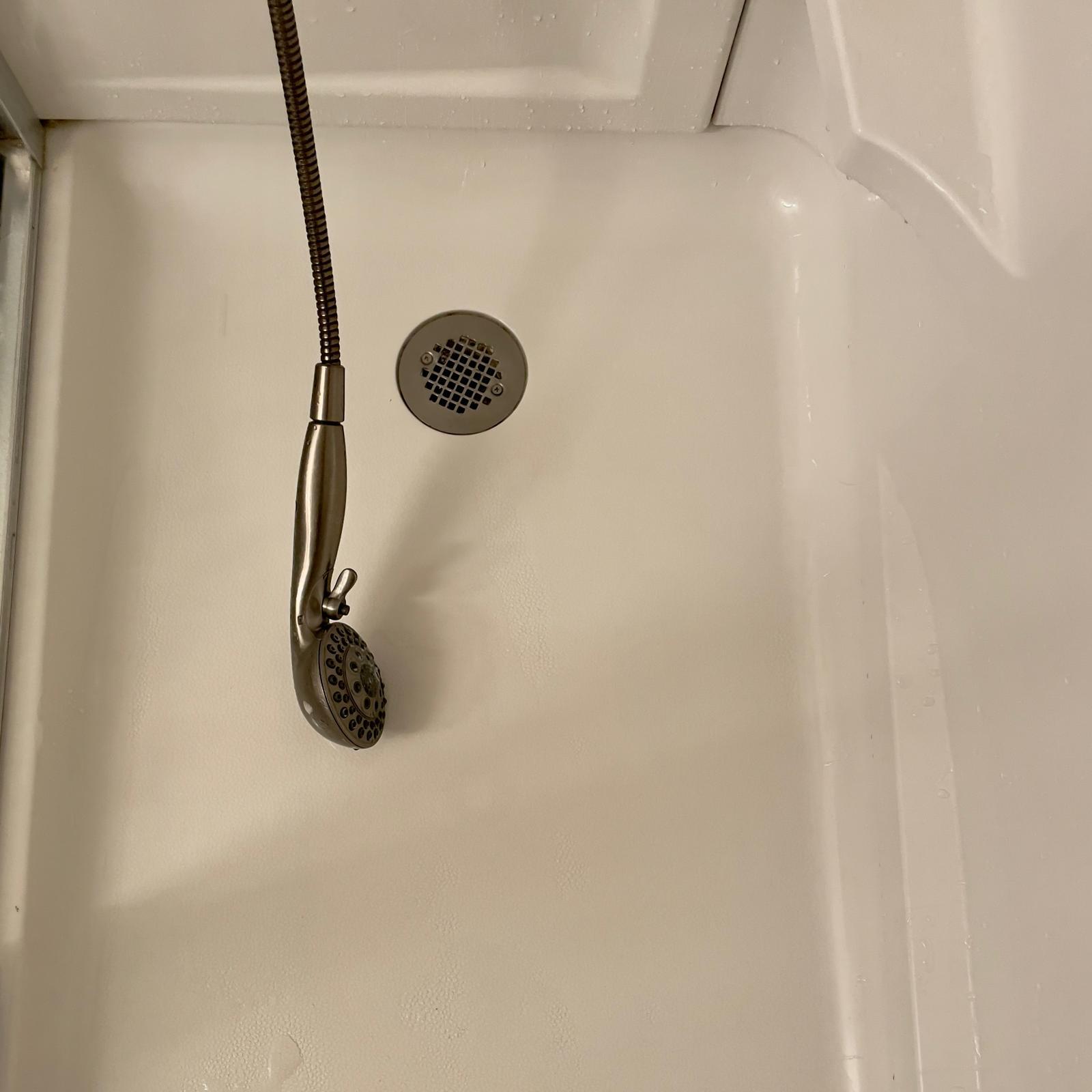 Bathtub after cleaning
